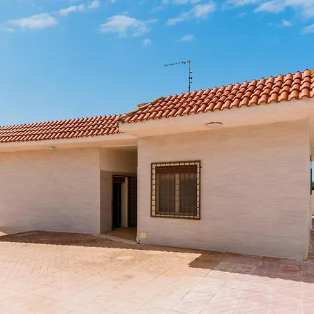 Katiuscia Villa *